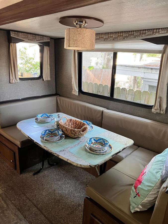 Rv Camper Paradise On The Wheels In Clearwater Beaches Largo Buitenkant foto