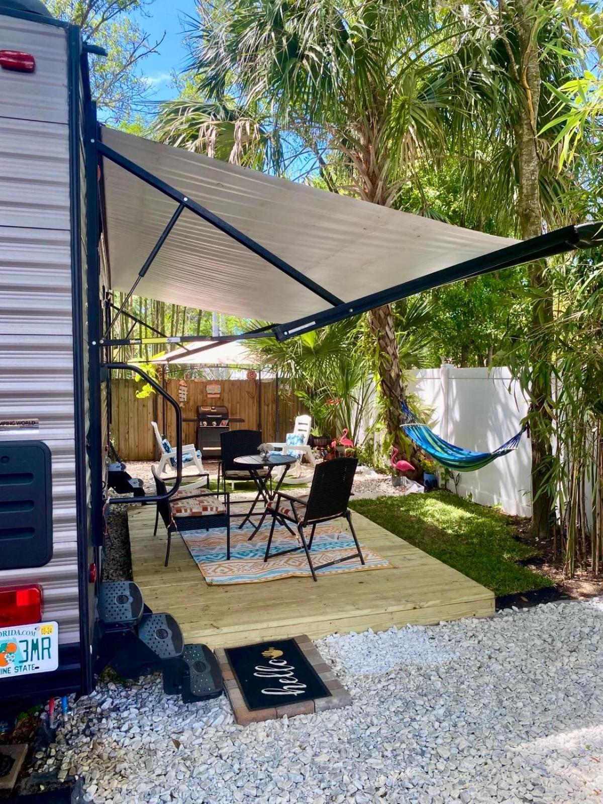 Rv Camper Paradise On The Wheels In Clearwater Beaches Largo Buitenkant foto