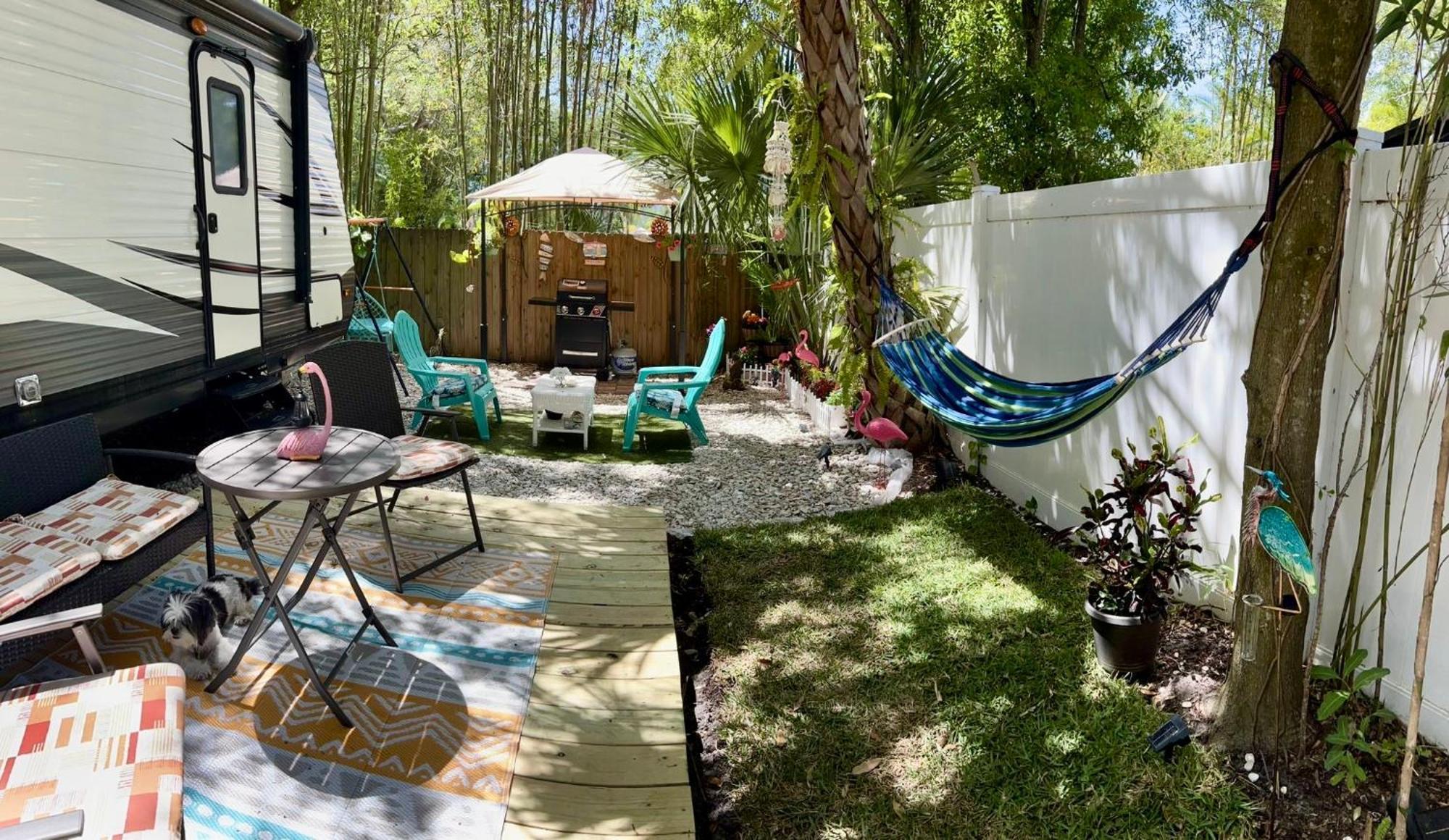 Rv Camper Paradise On The Wheels In Clearwater Beaches Largo Buitenkant foto